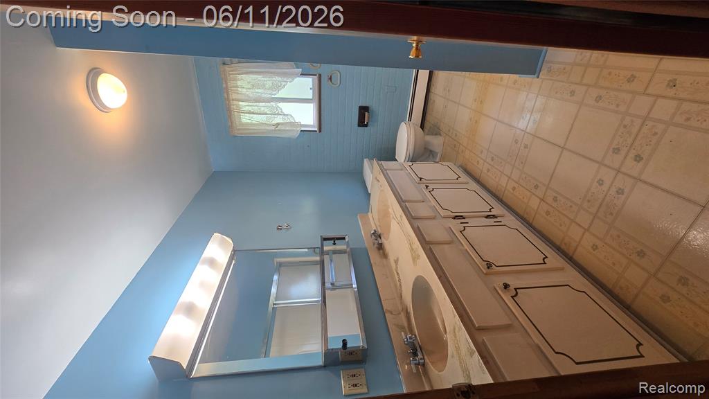 4085 Pine Grove Avenue, Fort Gratiot, MI 48059 — Photo 9