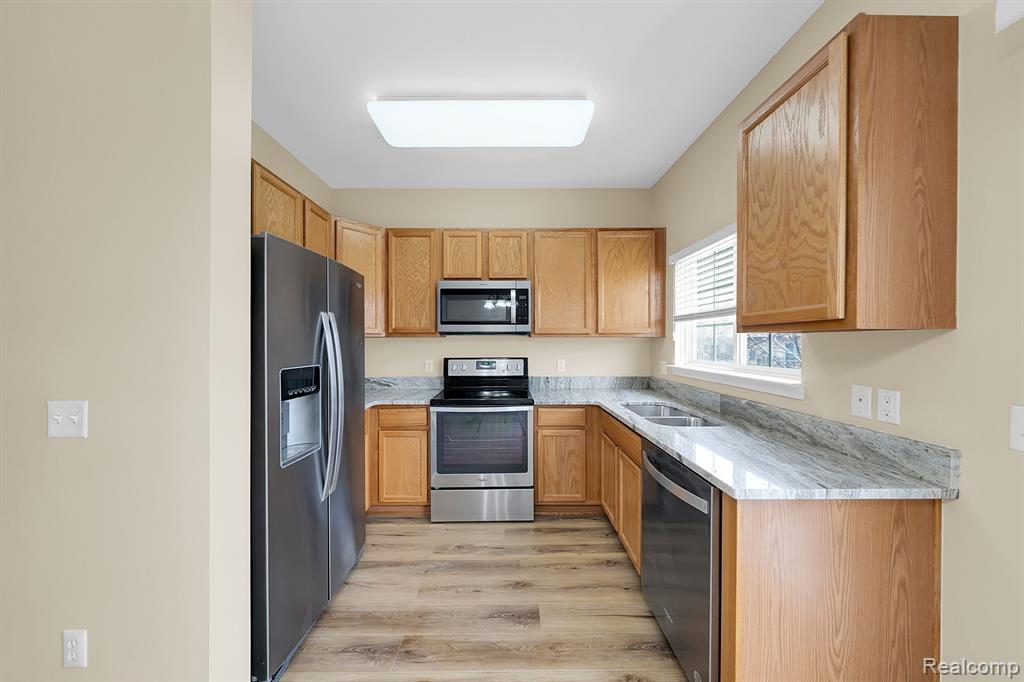 44730 GWINNETT Loop, Novi, MI — Photo 4