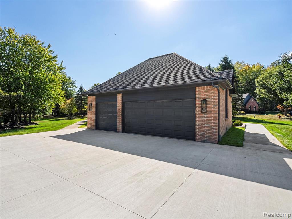 22463 Norfolk Court, Novi, MI — Photo 54