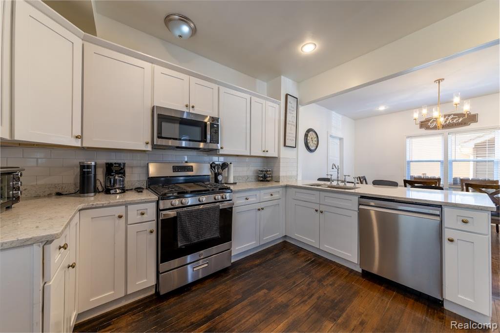 644 Melbourne Street, Detroit, MI 48202 — Photo 7