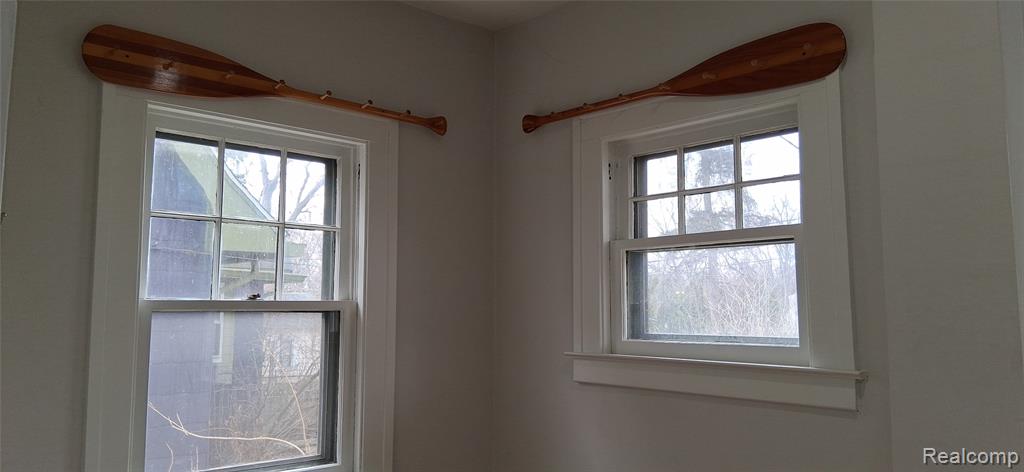 160 Chippewa Road, Pontiac, MI 48341 — Photo 9