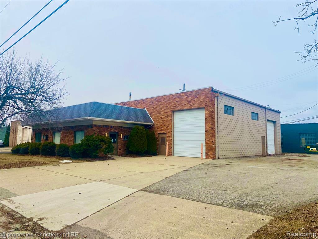 825 ORCHARD Street, Ferndale, MI 48220 — front exterior