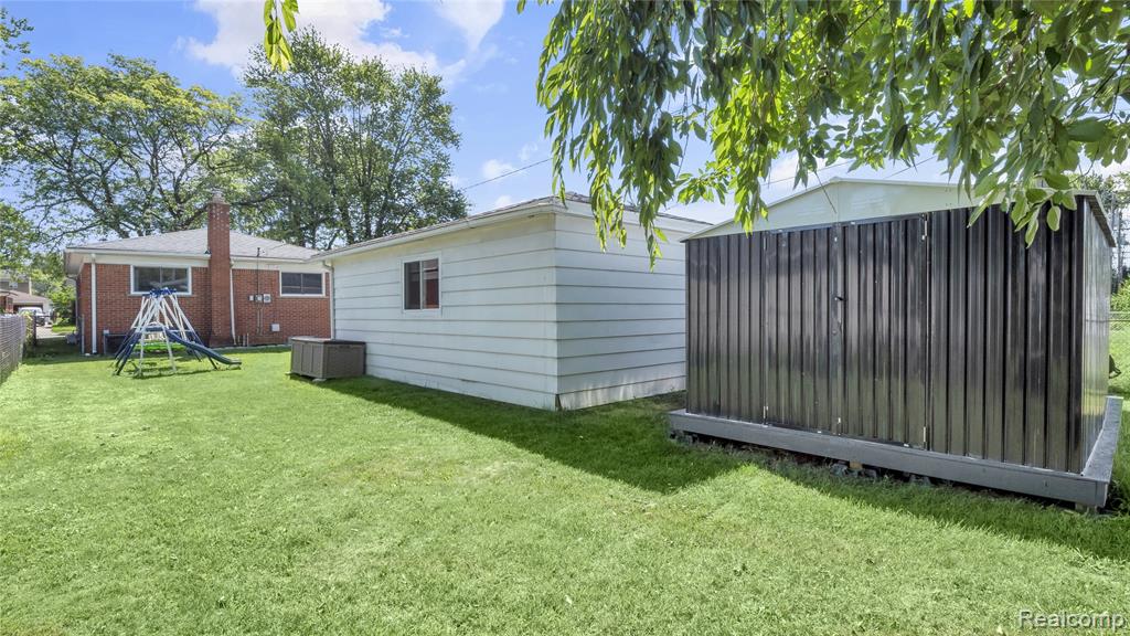 5961 Centralia Street, Dearborn Heights, MI 48127 — Photo 37