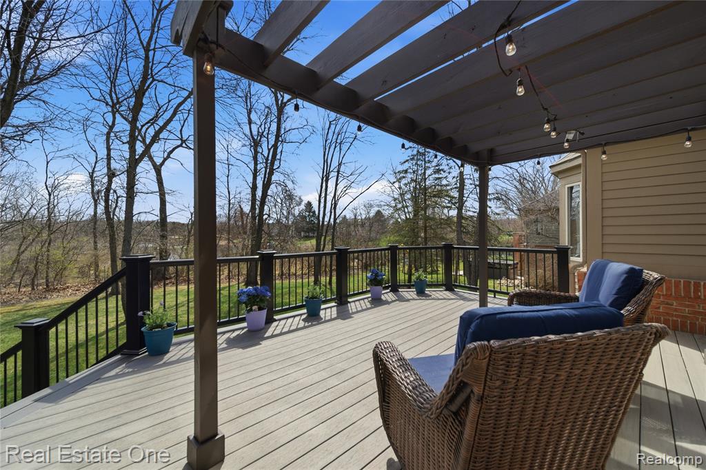 10152 Rosemarie Run, Brighton, MI 48114 — Photo 48