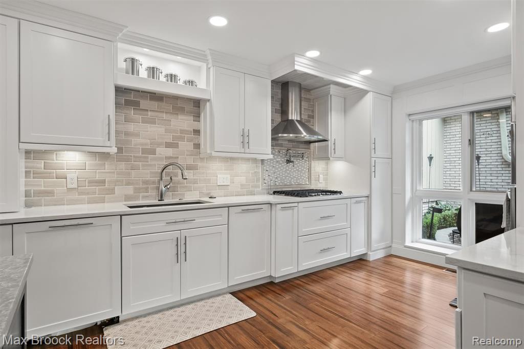 1276 Greenglen Court, Bloomfield Hills, MI 48304 — Photo 15