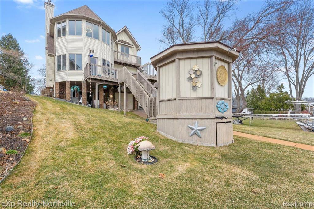 9283 FIRWOOD Road, South Lyon, MI 48178 — Photo 35