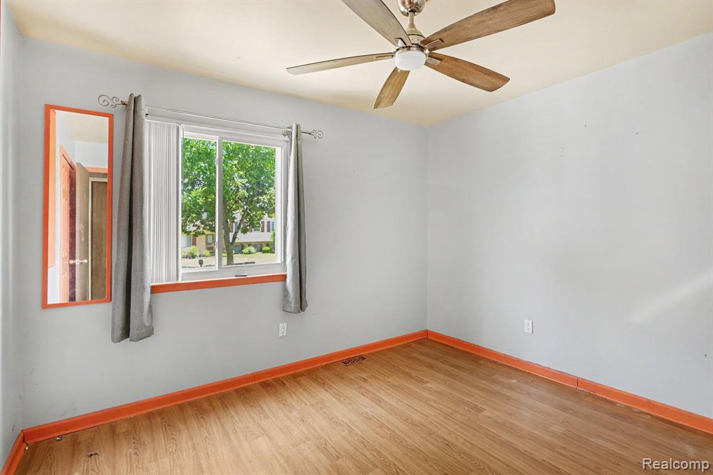 43171 Hartwick Drive, Sterling Heights, MI 48313 — Photo 19