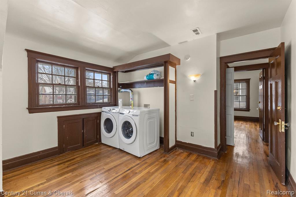 874 EDISON Street, Detroit, MI 48202 — Photo 16