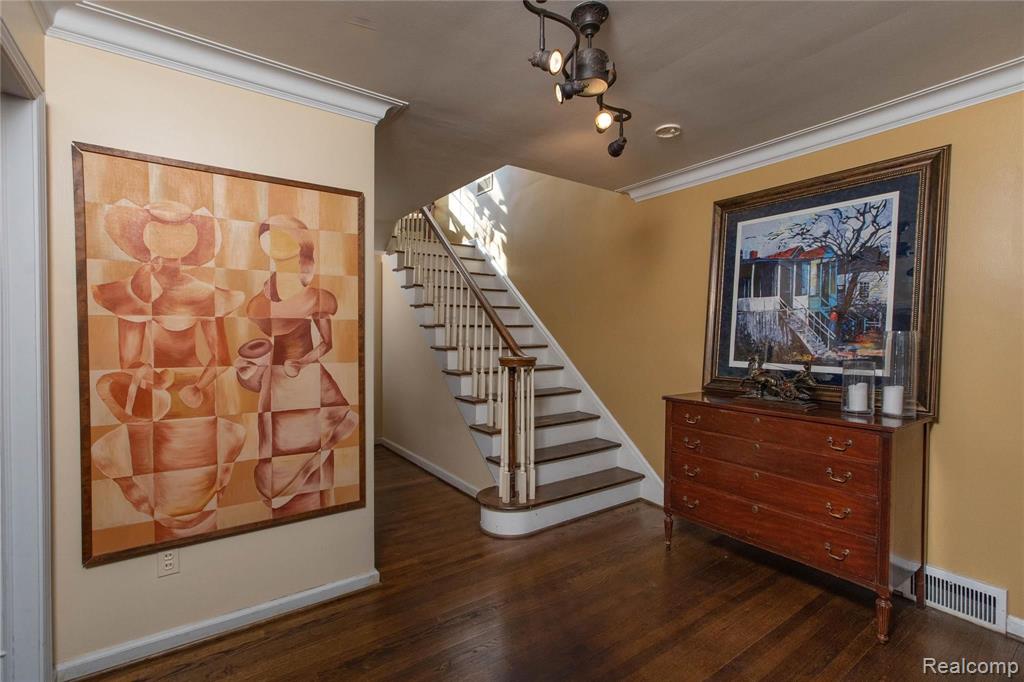 19451 ARGYLE Crescent, Detroit, MI 48203 — Photo 3