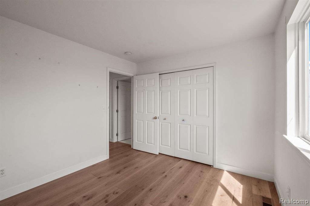 7870 GREENE FARM Drive, Ypsilanti, MI 48197 — Photo 25