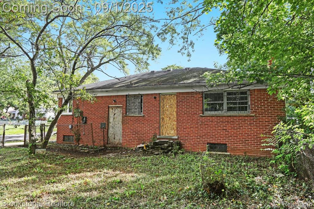 6547 Warwick Street, Detroit, MI 48228 — Photo 15