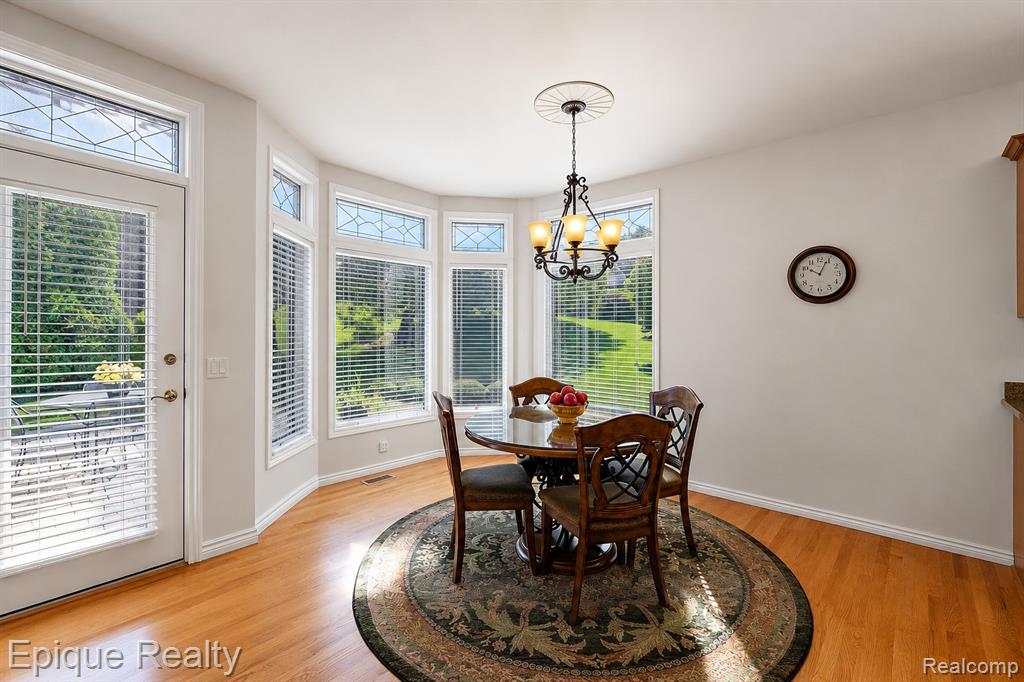 5675 Golf Pointe Drive, Clarkston, MI 48348 — Photo 17