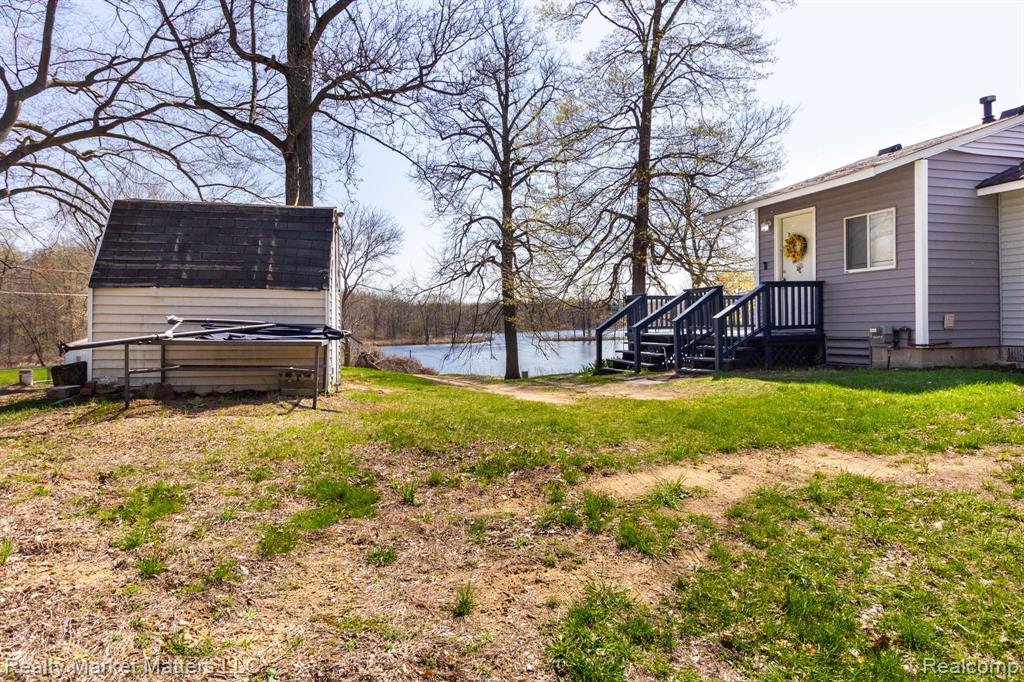 2543 Henry Road, Lapeer, MI 48446 — Photo 21