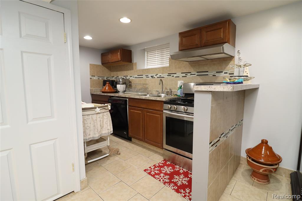 4561 Curtis Street, Dearborn, MI 48126 — Photo 22