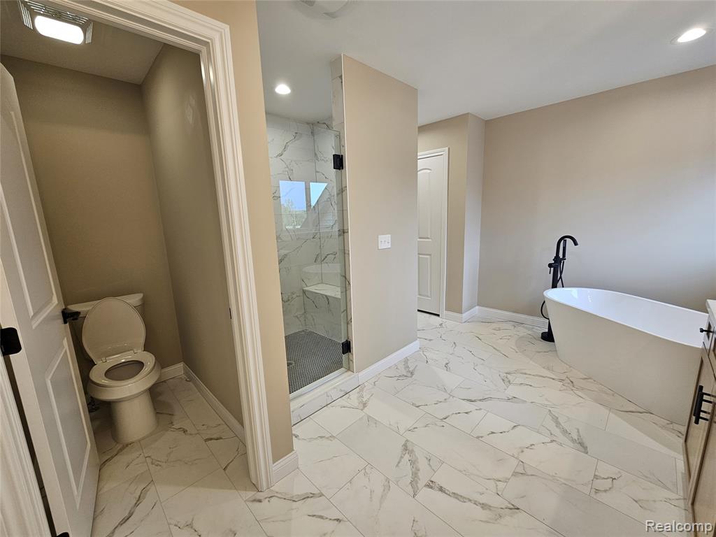 49241 London Bridge Drive, Macomb, MI 48042 — Photo 18