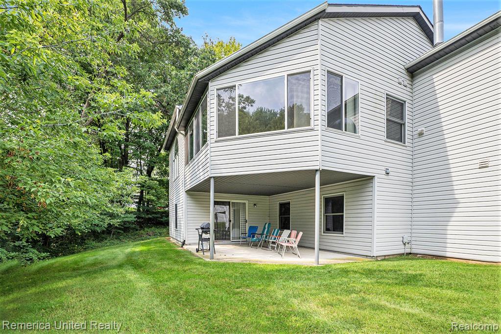 2763 BRECKENRIDGE Drive, Brighton, MI 48114 — Photo 3