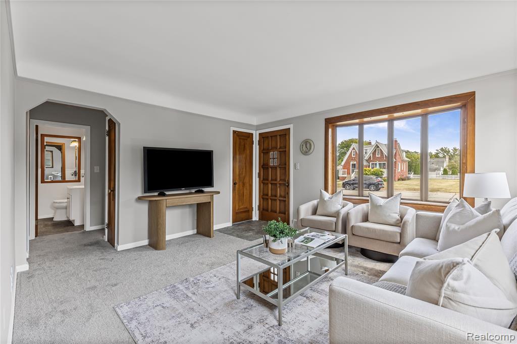 5803 Deering Street, Garden City, MI — Photo 4