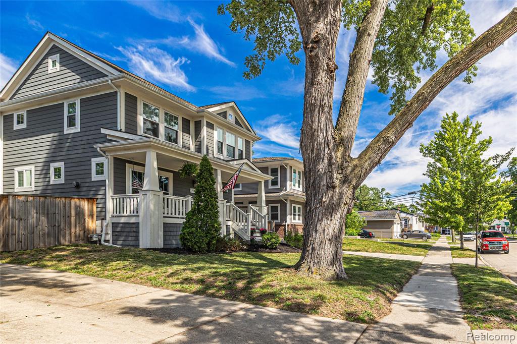 818 Mohawk Avenue, Royal Oak, MI 48067 — Photo 2