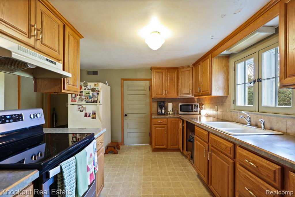 12078 Church Street, Birch Run, MI 48415 — Photo 18