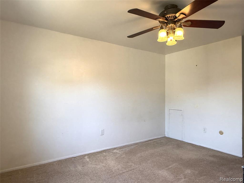28404 Longmeadow Lane, Brownstown, MI 48183 — Photo 9