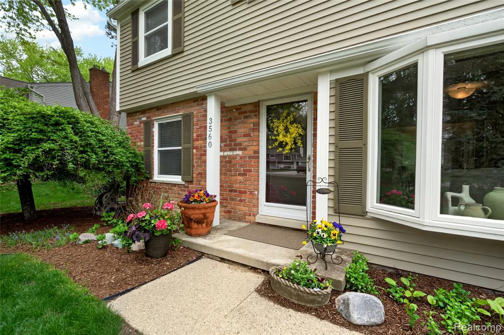 3560 Beach Road, Troy, MI 48084 — Photo 5