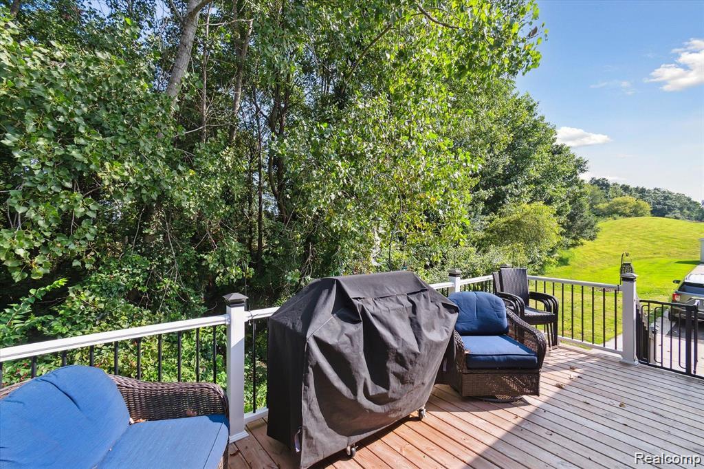 5201 Millstone, Milford, MI 48380 — Photo 20