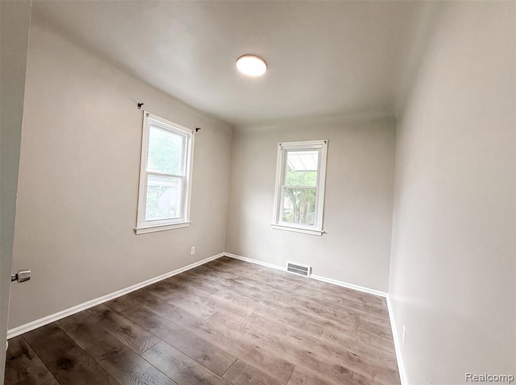 6455 Norborne Avenue, Dearborn Heights, MI 48127 — Photo 4