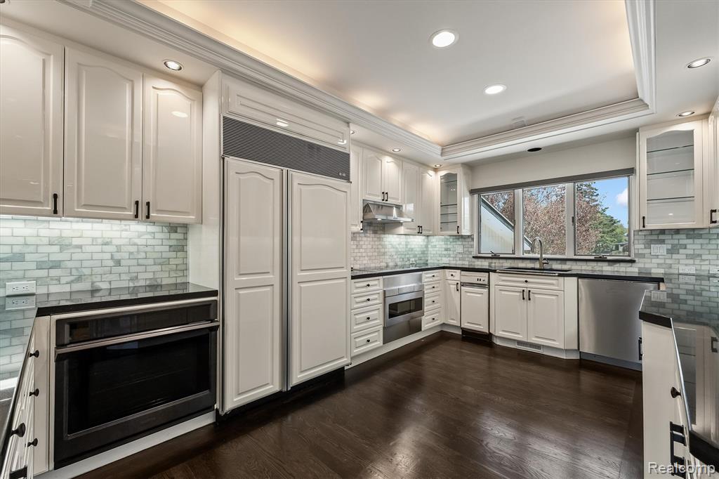 1762 Saint Johns Court, Bloomfield Hills, MI 48302 — Photo 11