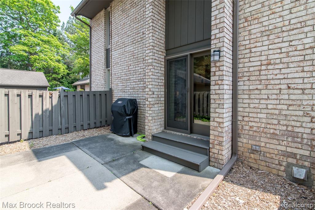 41350 Woodward Avenue, Bloomfield Hills, MI 48304 — Photo 49