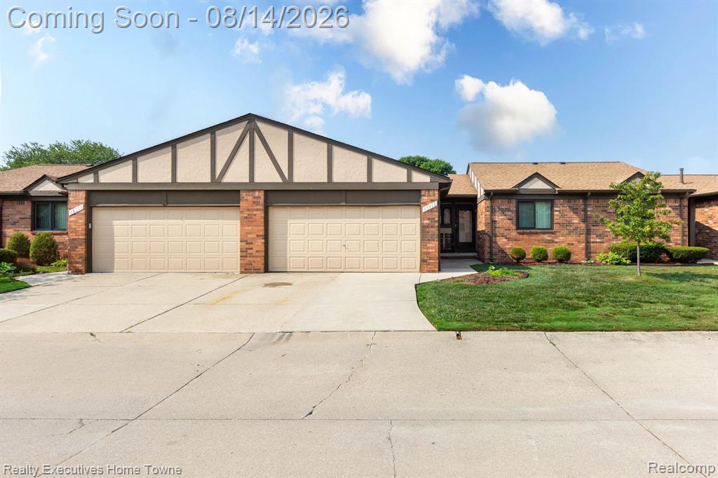 29573 Red Oak Drive, 62, Warren, MI 48092
