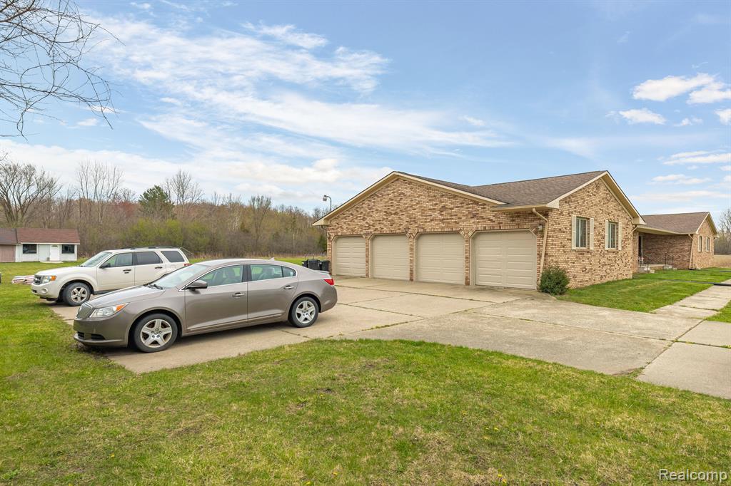 5412 N JENNINGS Road, Flint, MI 48504 — Photo 42