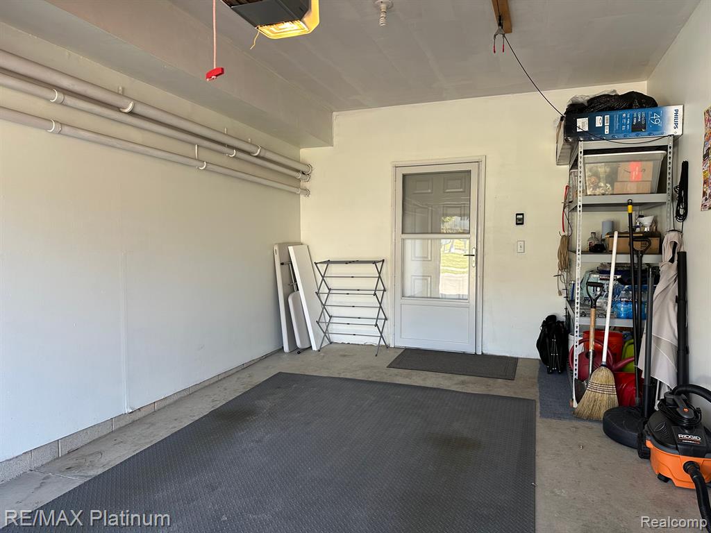 1113 RIAL LAKE Drive, Unit # 40, Howell, MI 48843 — Photo 16