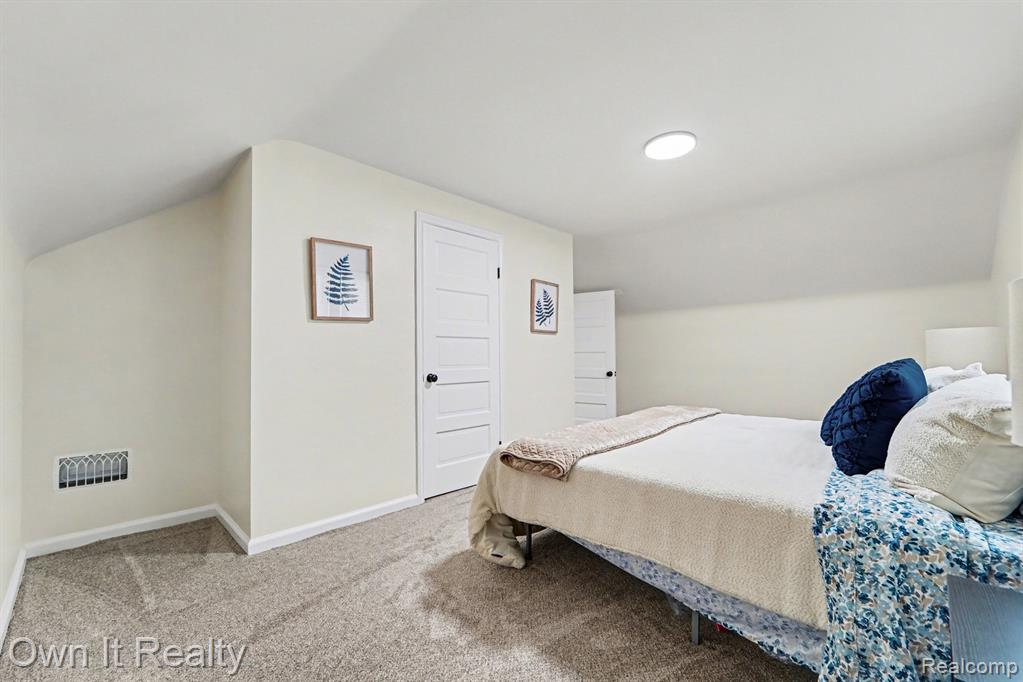168 Kerby Road, Grosse Pointe Farms, MI 48236 — Photo 17