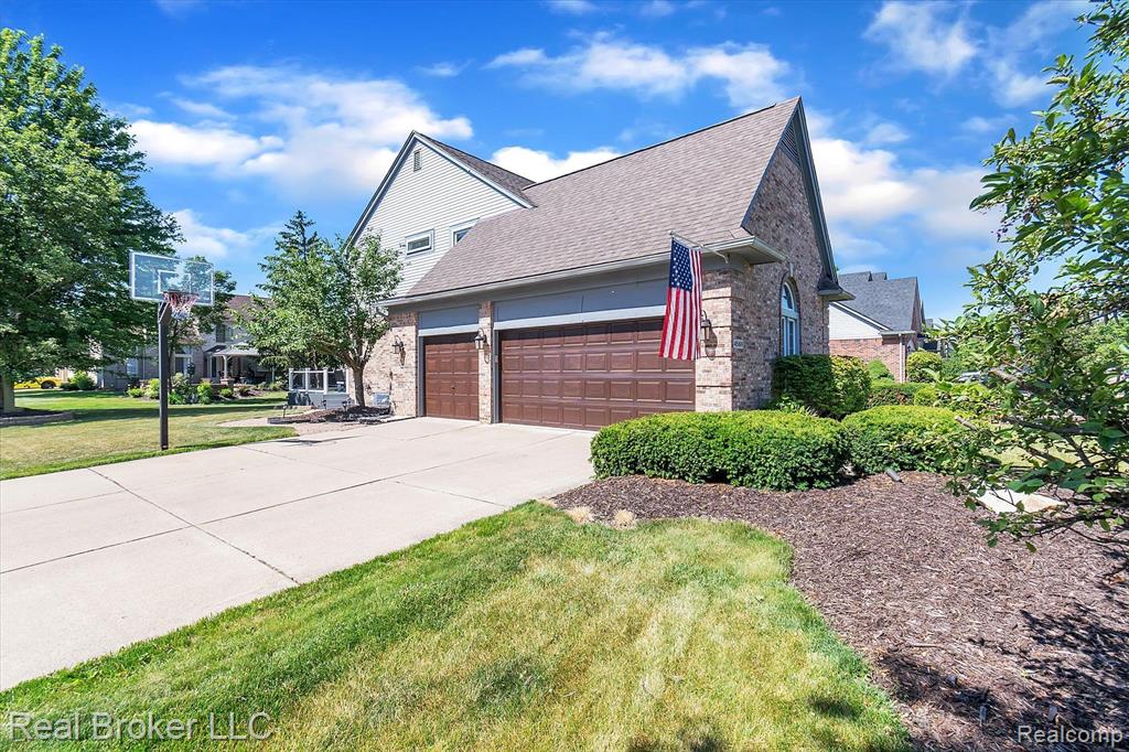 45169 MIDDLEBURY Lane, Canton, MI 48188 — Photo 4