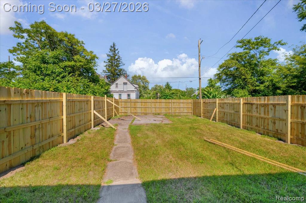 2552 Beals Street, Detroit, MI 48214 — Photo 28