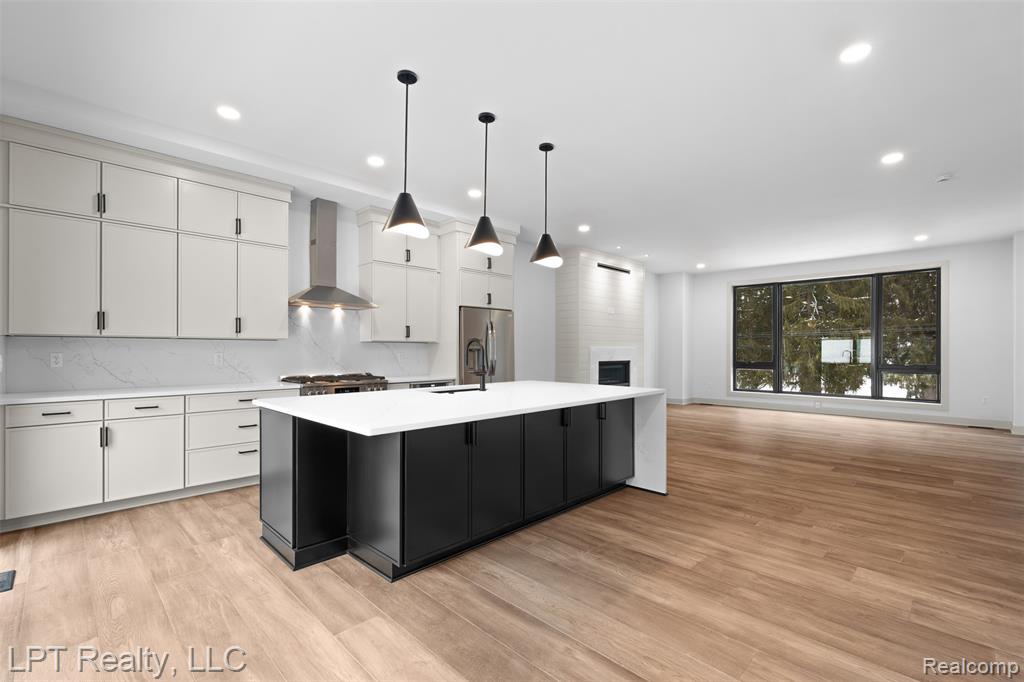 525 Walnut Street - Photo 3