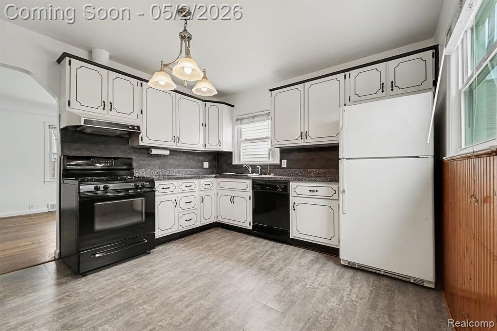 30729 Alger Street, Madison Heights, MI 48071 — Photo 9