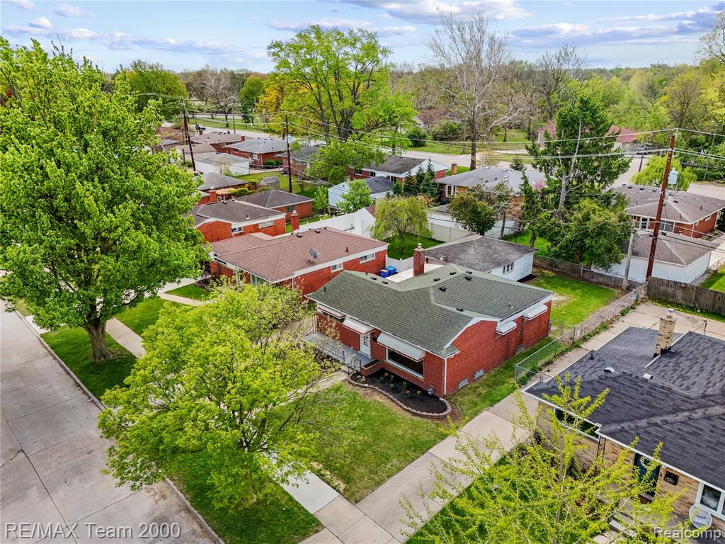 8551 Rockland Street, Dearborn Heights, MI 48127 — Photo 2