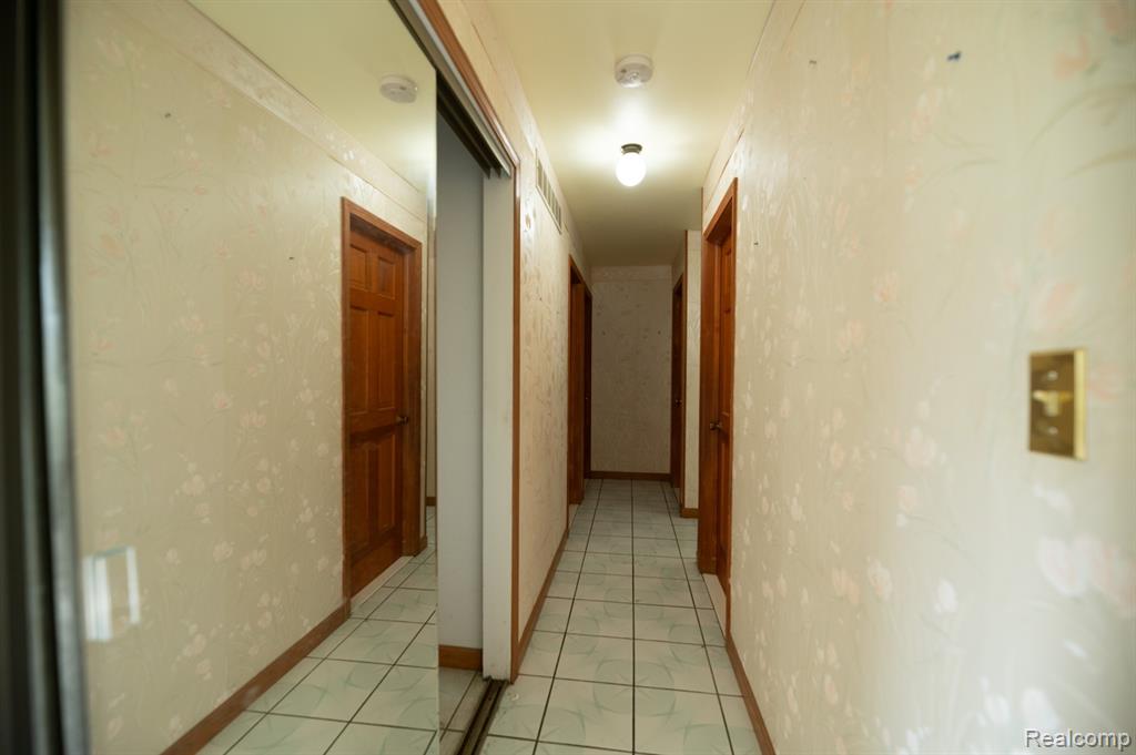 880 Bay Street, Pontiac, MI 48342 — Photo 19