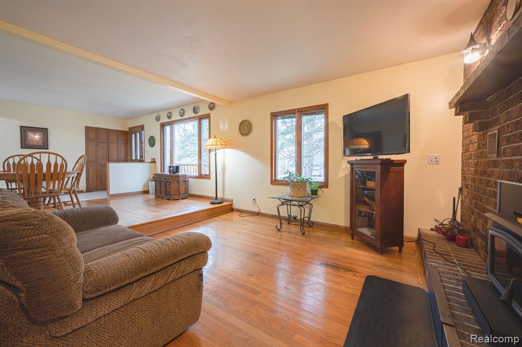 9024 PARSHALLVILLE Road, Fenton, MI 48430 — Photo 16