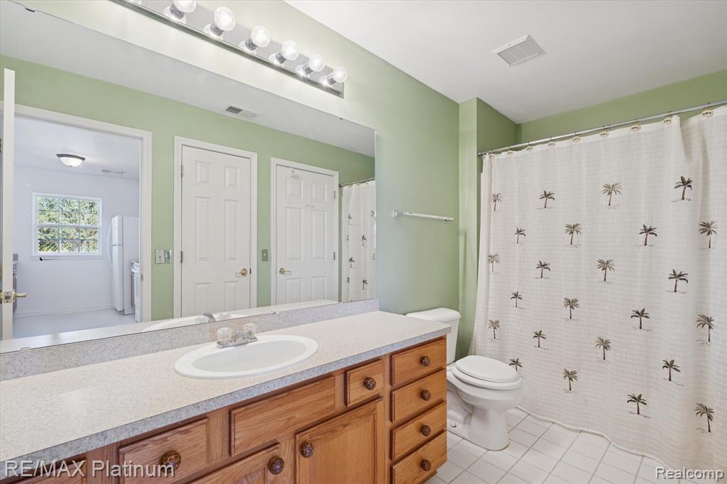 742 Olde English Circle, Howell, MI 48855 — Photo 14