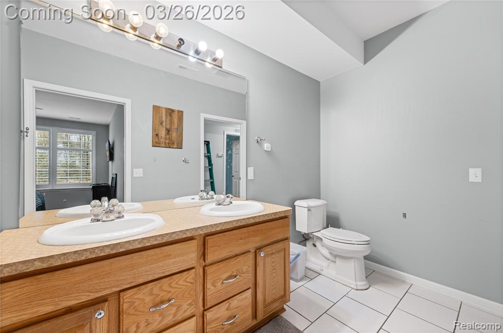 26756 Kirkway Circle, Woodhaven, MI 48183 — Photo 22