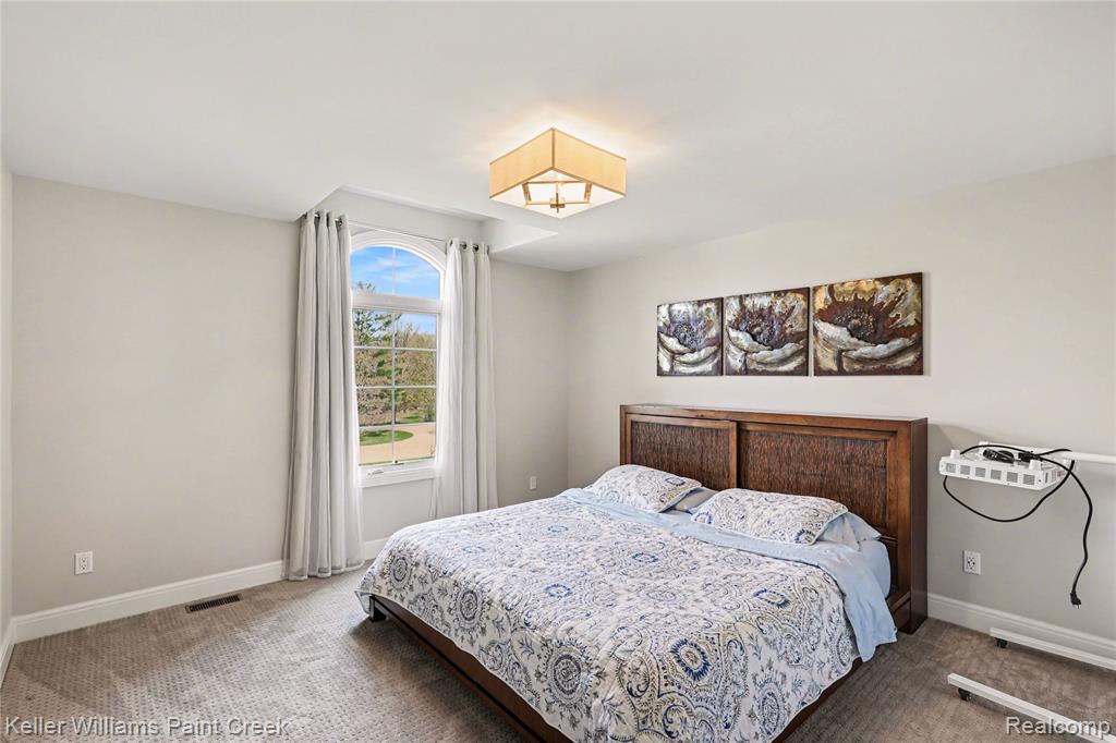 8135 Pine Knob Meadows Drive, Clarkston, MI 48348 — Photo 40