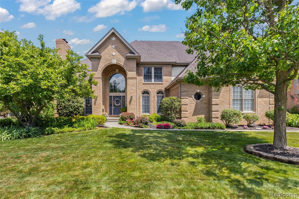 12106 Deer Creek Run, Plymouth, MI 48170