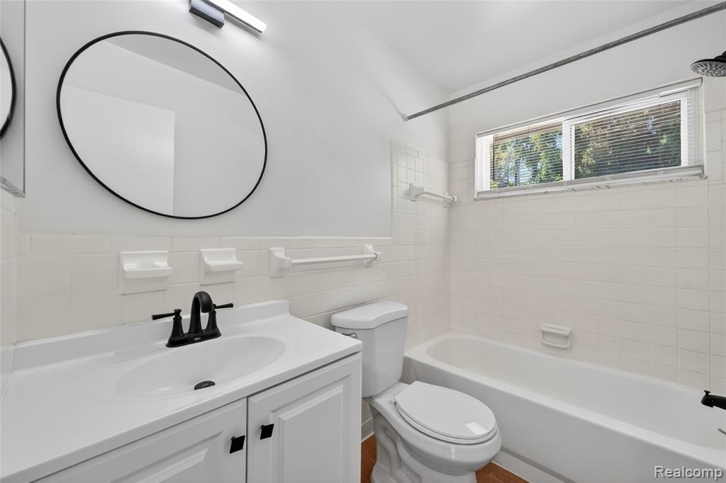 48770 Shelby Road, Shelby Twp, MI 48317 — Photo 13