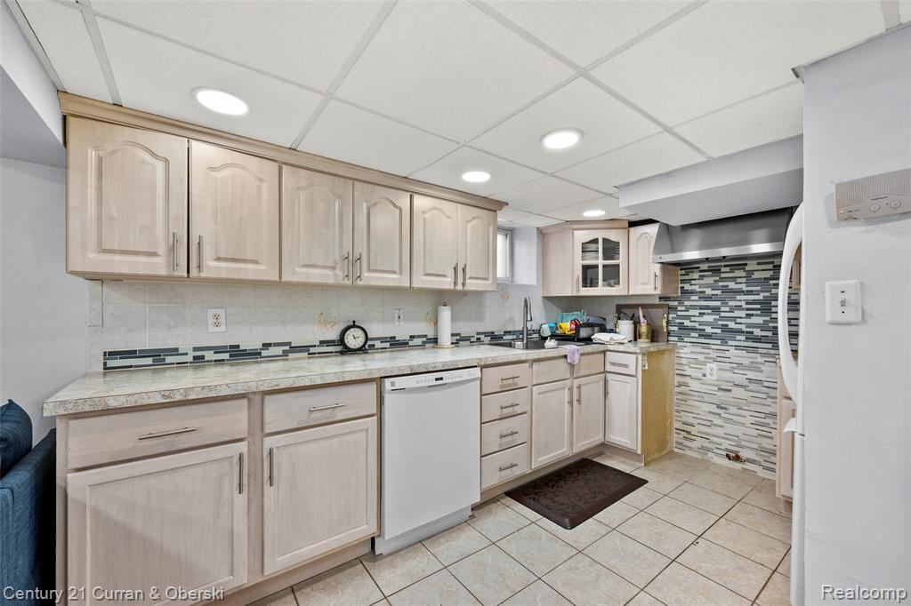 6132 Kenilworth Street, Dearborn, MI 48126 — Photo 21