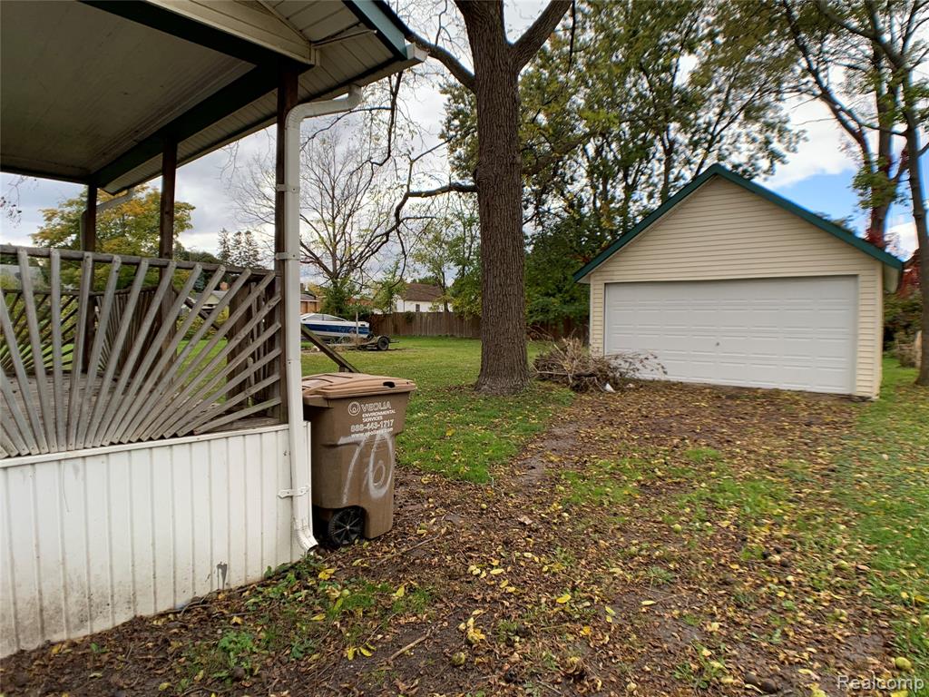 70 S Jessie Street, Pontiac, MI 48342 — Photo 19