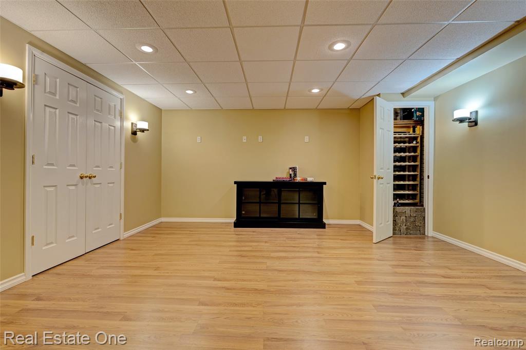 545 Sandhurst Street, Oxford, MI 48371 — Photo 44