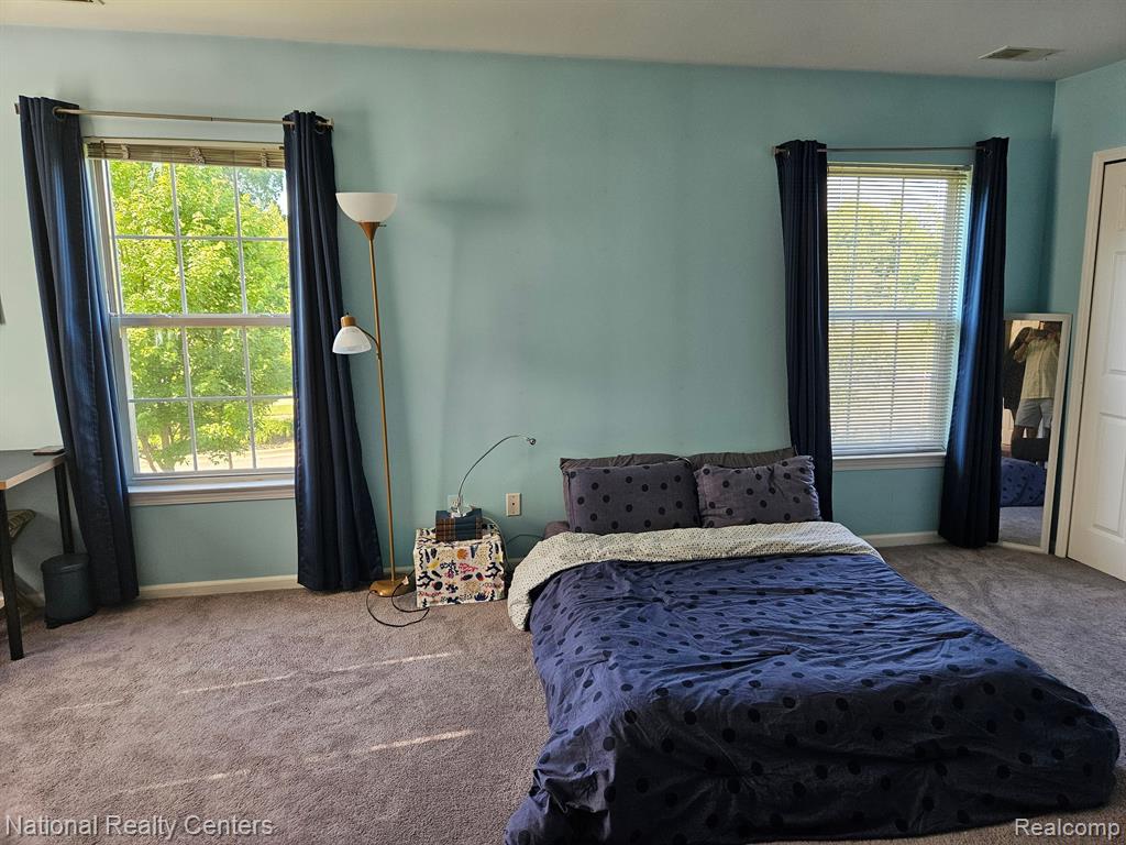 2860 S KNIGHTSBRIDGE Circle, Ann Arbor, MI 48105 — Photo 9