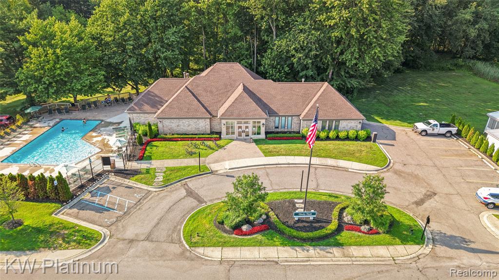 49949 Serenity Lane, Utica, MI 48315